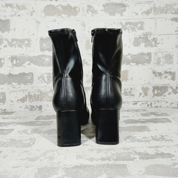 Steve Madden Woman HARL Black Ankle Bootie V398 - Picture 5 of 13